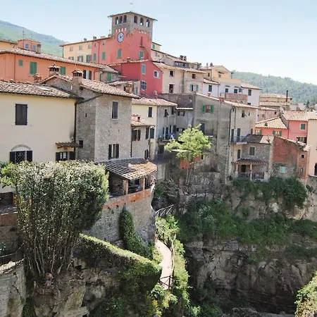 Casa Macinarino 6 Con Piscina Lägenhet Loro Ciuffenna